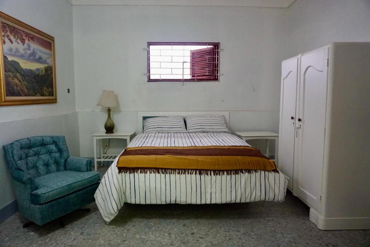 Gordon Town Kotch Hostel Кингстън Екстериор снимка